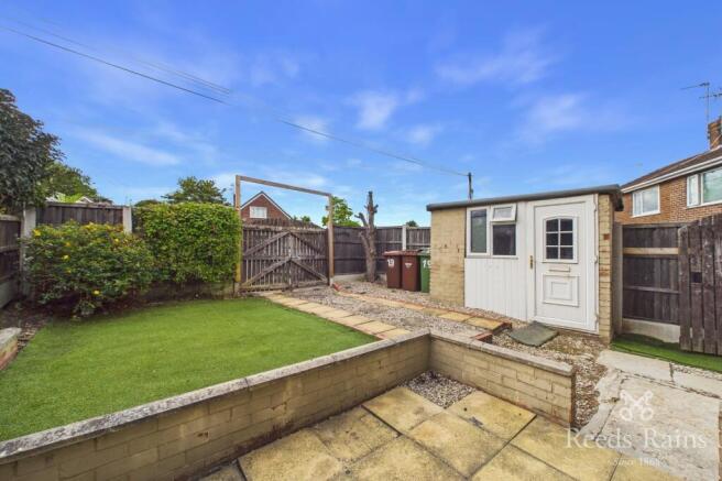 3 bed Semi-Detached to rent Image 10