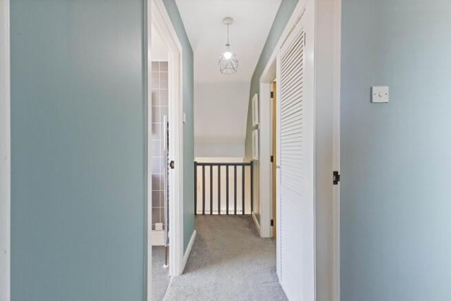 3 bed Semi-Detached for sale Image 12