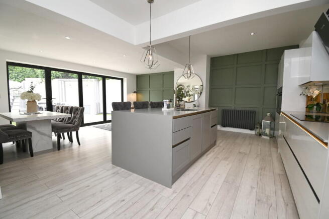 3 bed Detached for sale Image 6