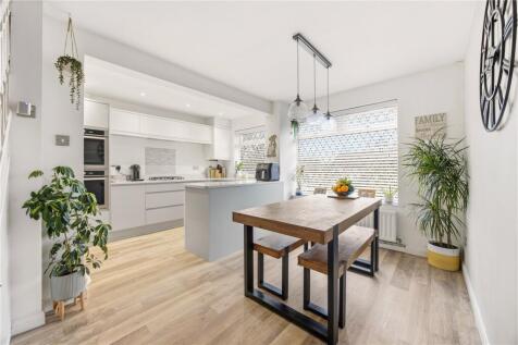 Cheviot Way, Oldland Common, Bristol, Gloucestershire, BS30
