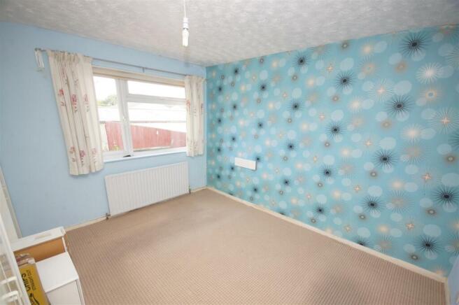 USE NEW Bedroom 1.JPG