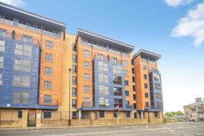 Flat 63, 85 Charter House, Canute Road, Southampton SO14 3FZ