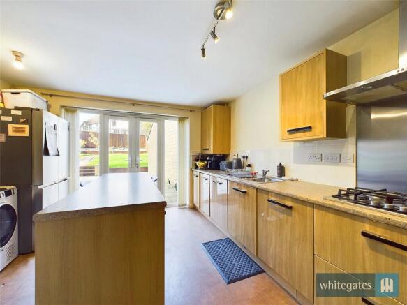 4 bed Detached for sale Image 6
