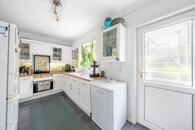 3 bed Semi-Detached for sale Image 5