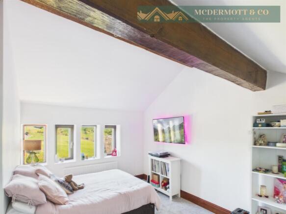 3 bed Semi-Detached for sale Image 7