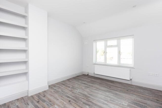Flat B 99 Copse Lane High-3