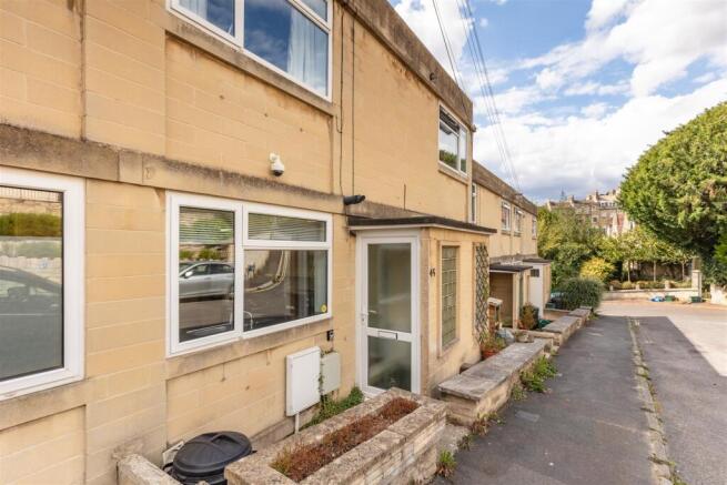 45. St James Mews BA1 2WA-3.jpg