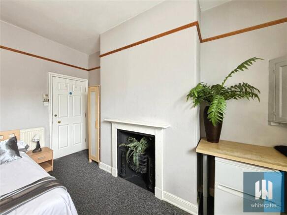 1 bed House Share to rent Image 6