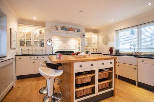 BESPOKE KITCHEN
