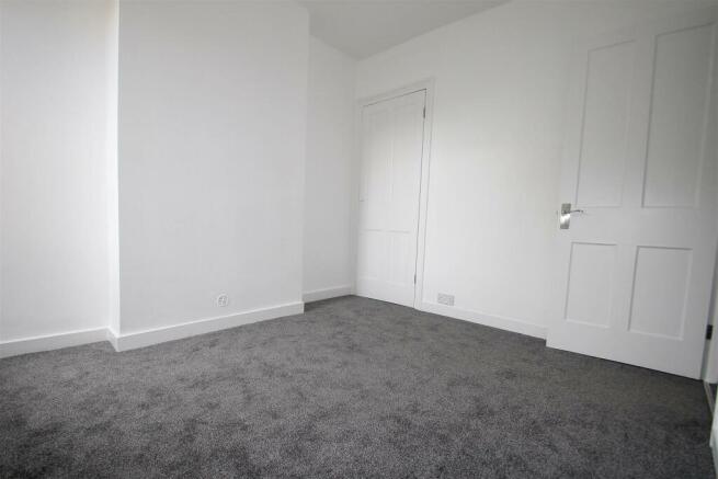 bedroom22.JPG