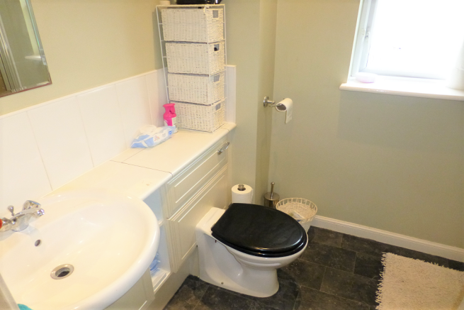 BEDROOM 1 EN SUITE