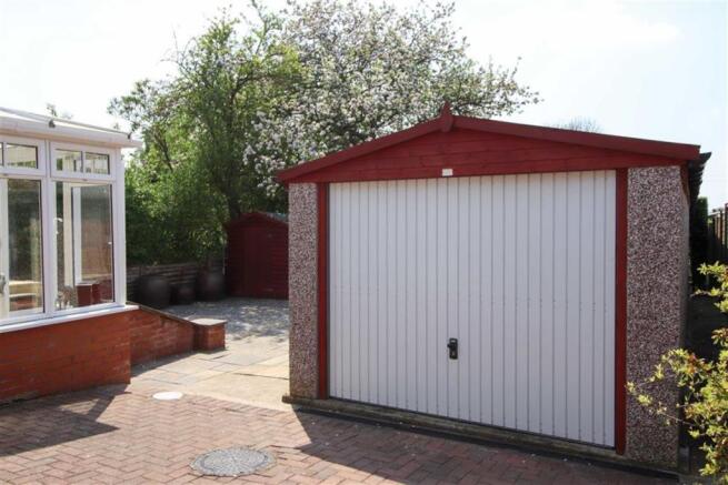 Detached Garage / Workshop