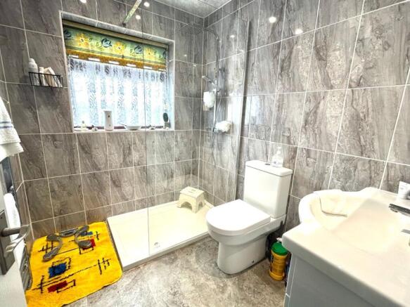 3 bed Semi-Detached for sale Image 9