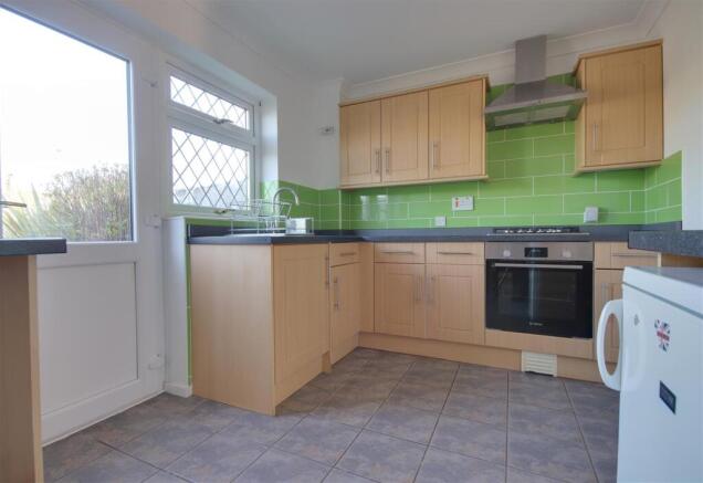 Kitchen 3.jpg