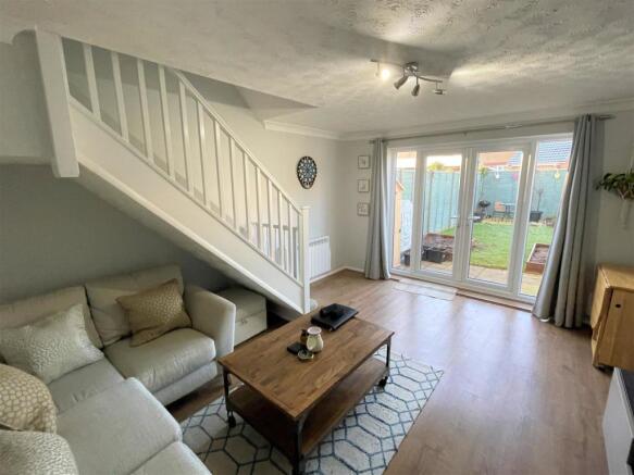 Living room 2.jpg