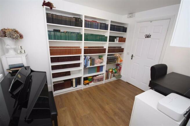 Photo 11