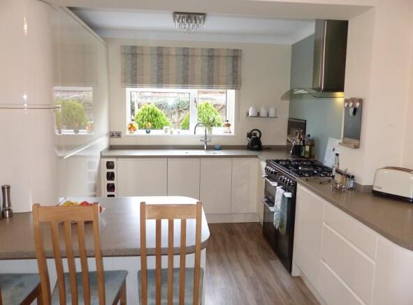 Kitchen/Breakfast Room