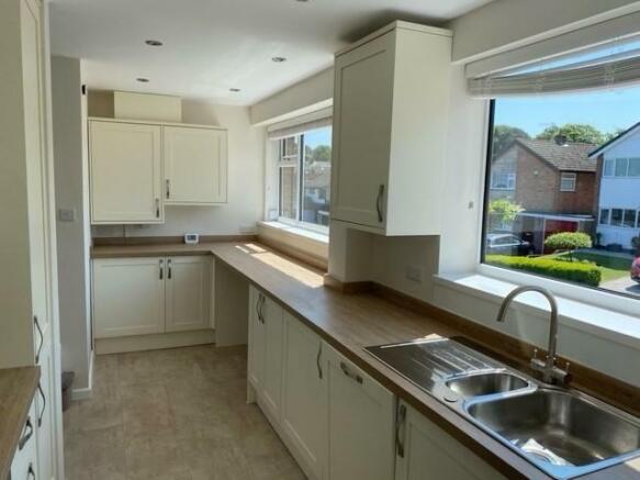 kitchen1.jpg