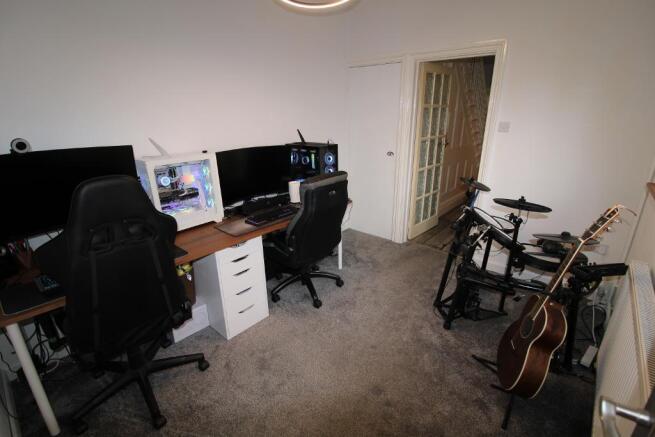 Harwood Street, New Bradwell, Milton Keynes, Buckinghamshire, MK13 0EH photo 4