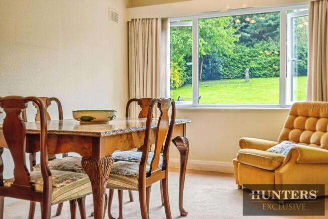 4 bed Detached for sale Image 8