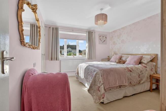 3 bed Detached for sale Image 7