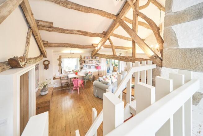 3 bed Barn Conversion for sale Image 11
