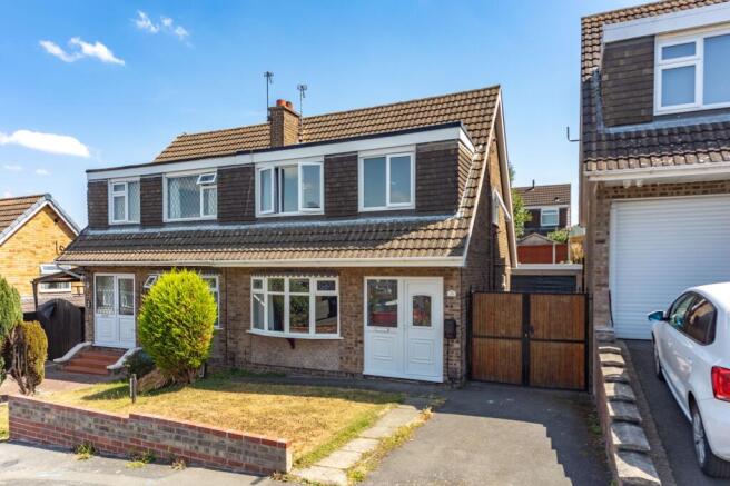 DRIVEWAY & FRONTAGE