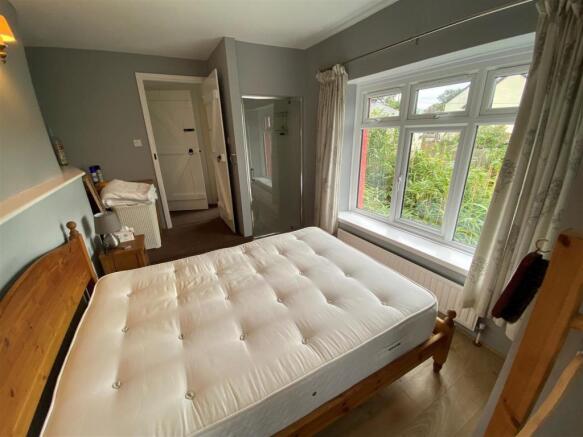 bed 2.2.jpg