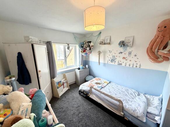 3 bed Terraced for sale Image 8