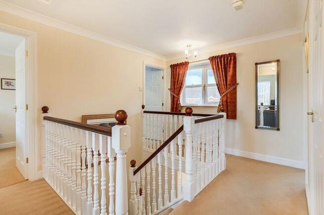 GALLERIED LANDING