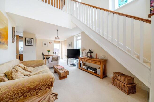 Rivett Drake Close, Guildford, GU2 photo 2