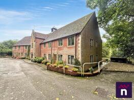4, Waldron Court, Church Street, Warminster BA12 7DJ