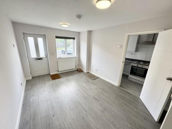 9 Woodger Close -...