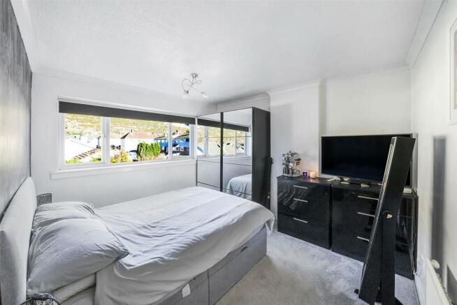 Bed 1