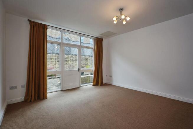 2 bed Apartment for sale Image 10