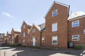 Flat 28, East View Place, East Street, Reading RG1 4AW