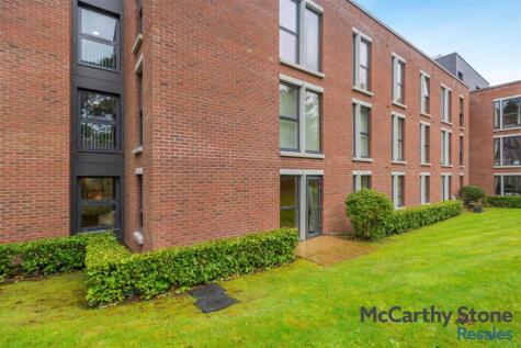 Glenhills Court, Little Glen Road, Glen Parva, Leicester, LE2 9DH
