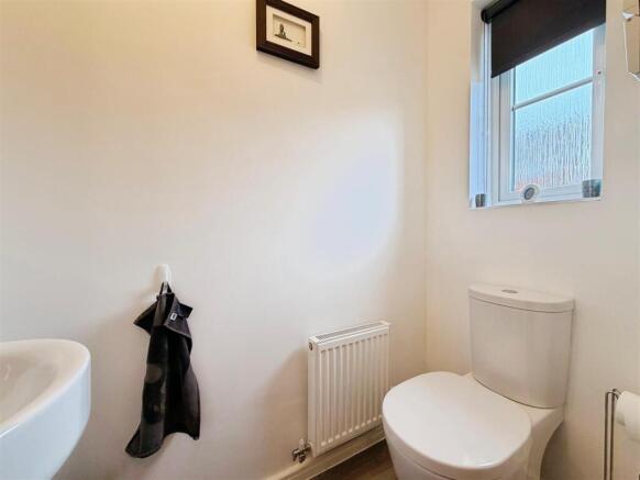 3 bed Semi-Detached for sale Image 9
