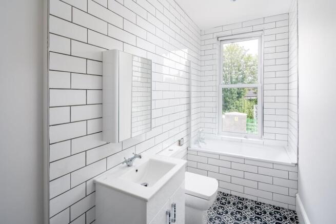 bathroom (2)