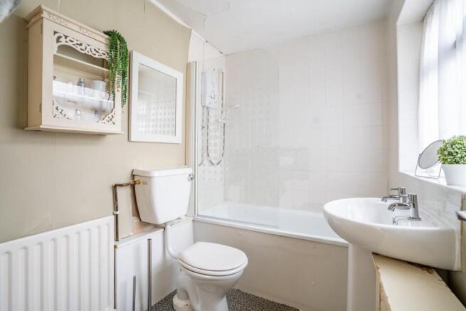 2 bed Terraced for sale Image 8