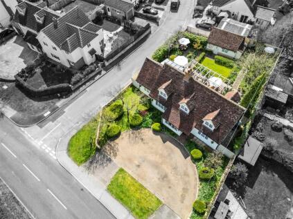 Windmill Close, Dunmow, Essex, CM6