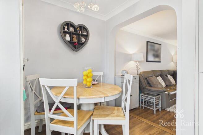 Dodworth Drive, Wakefield, West Yorkshire, WF2 photo 4
