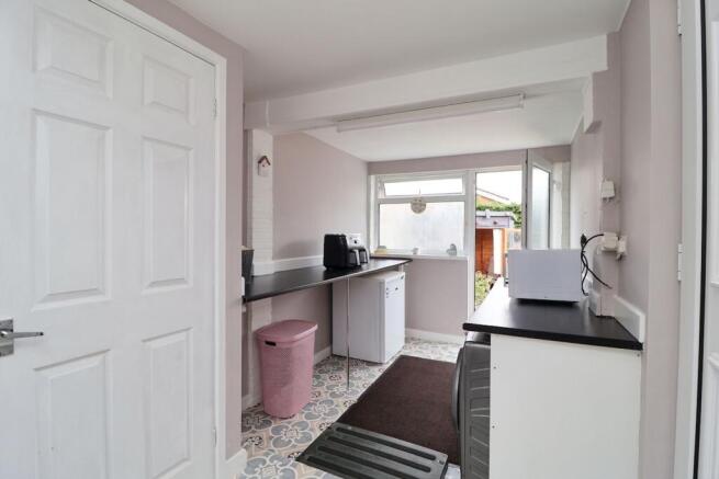 2 bed Detached Bungalow for sale Image 7