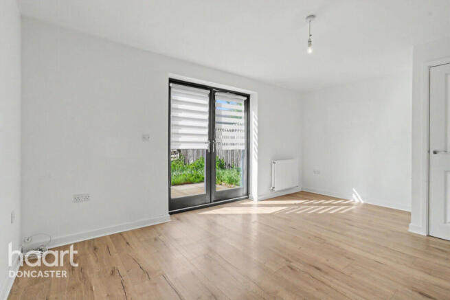 3 bed Terraced for sale Image 5