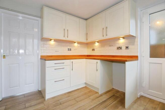 Beaumont Avenue, Ashby-De-La-Zouch, LE65 photo 4