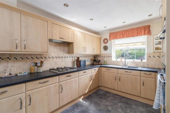 Bay Crescent 16-Kitchen B.jpg