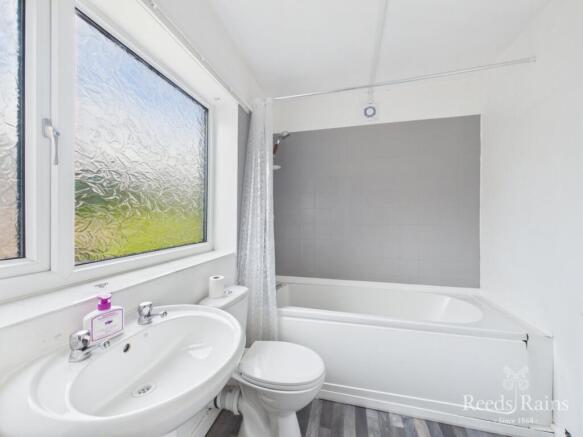 2 bed Terraced to rent Image 9