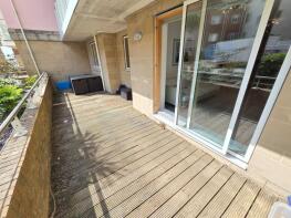 5, Honeycombe Beach, Honeycombe Chine, Bournemouth BH5 1LE