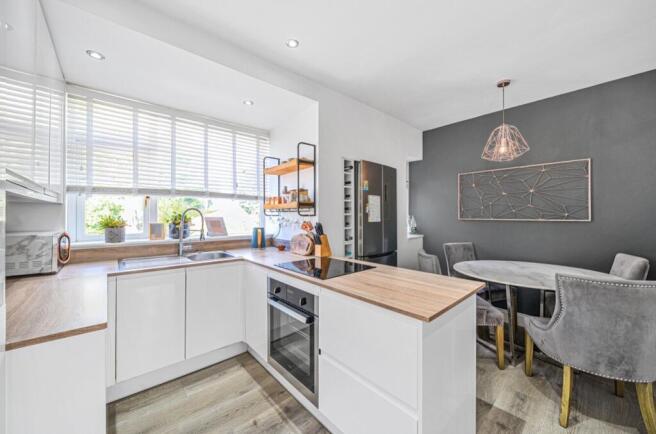 Dining Kitchen1