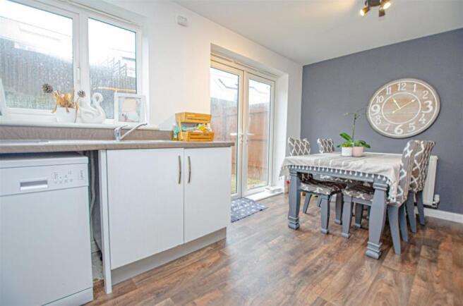 Kitchen/Dining Room